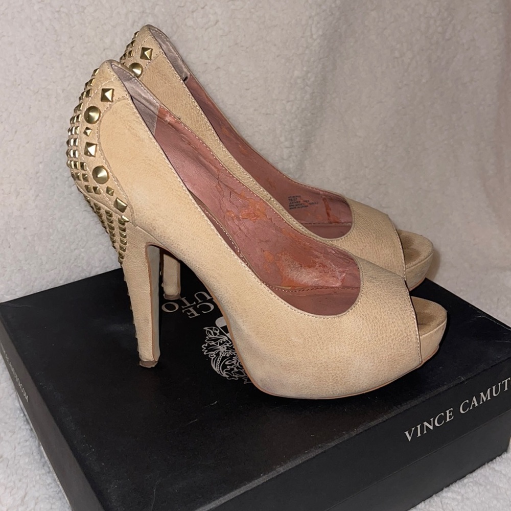 Vince Camuto peep toe nude with gold stud pumps